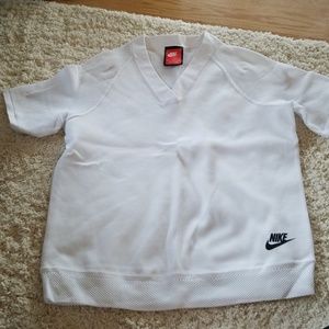 Nike white shirt, size med, like new!